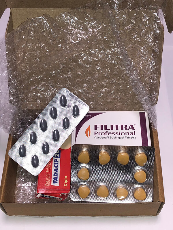 フィリトラプロフェッショナルがインドから到着した際の厳重な梱包状態